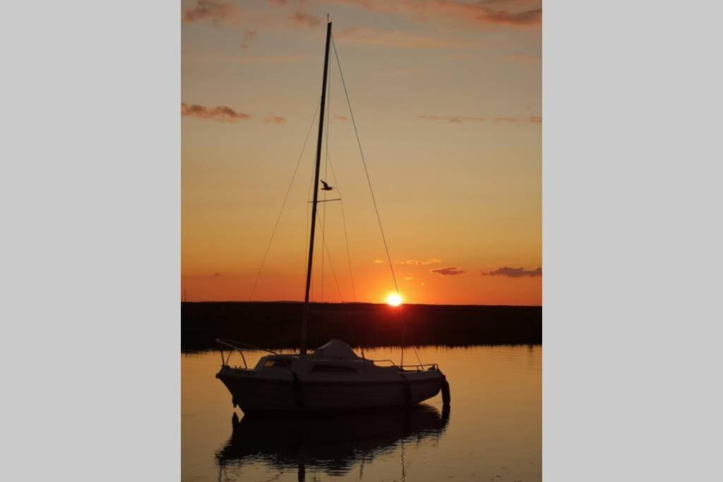 Blakeney Norfolk Bramble Lodge ***Self Catering*** Eksteriør bilde