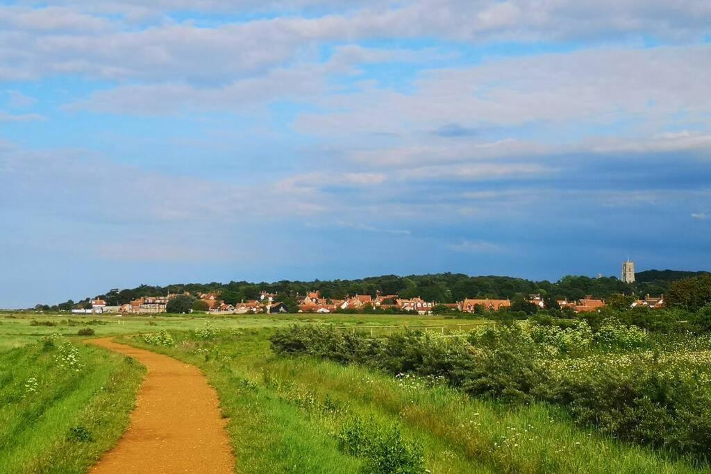 Blakeney Norfolk Bramble Lodge ***Self Catering*** Eksteriør bilde